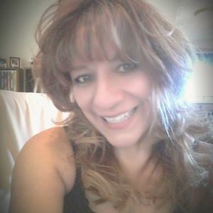 Meet your Posher, Louana